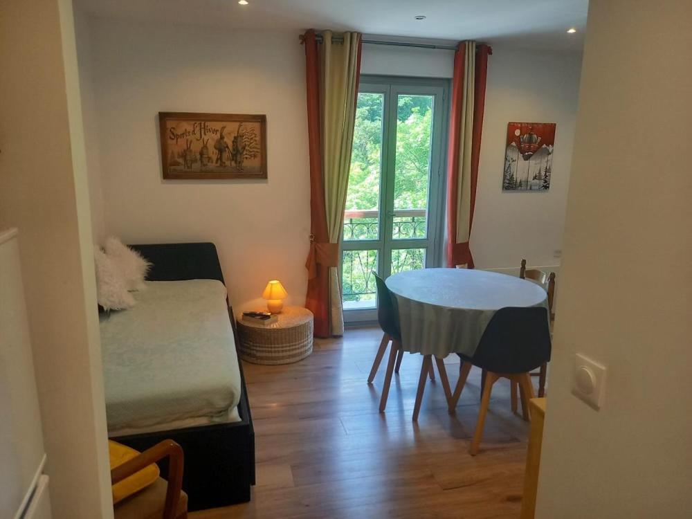 La Dova Marmotte Apartment บรีดเดอ-เล-แบ็ง ภายนอก รูปภาพ